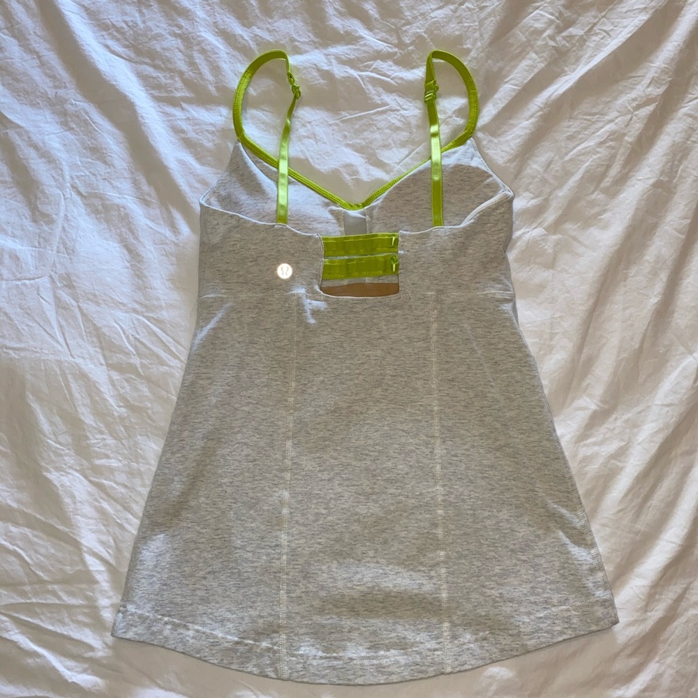 New Lululemon Tank w Built In Bra